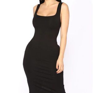Fashion Nova Black Midi Dress size L